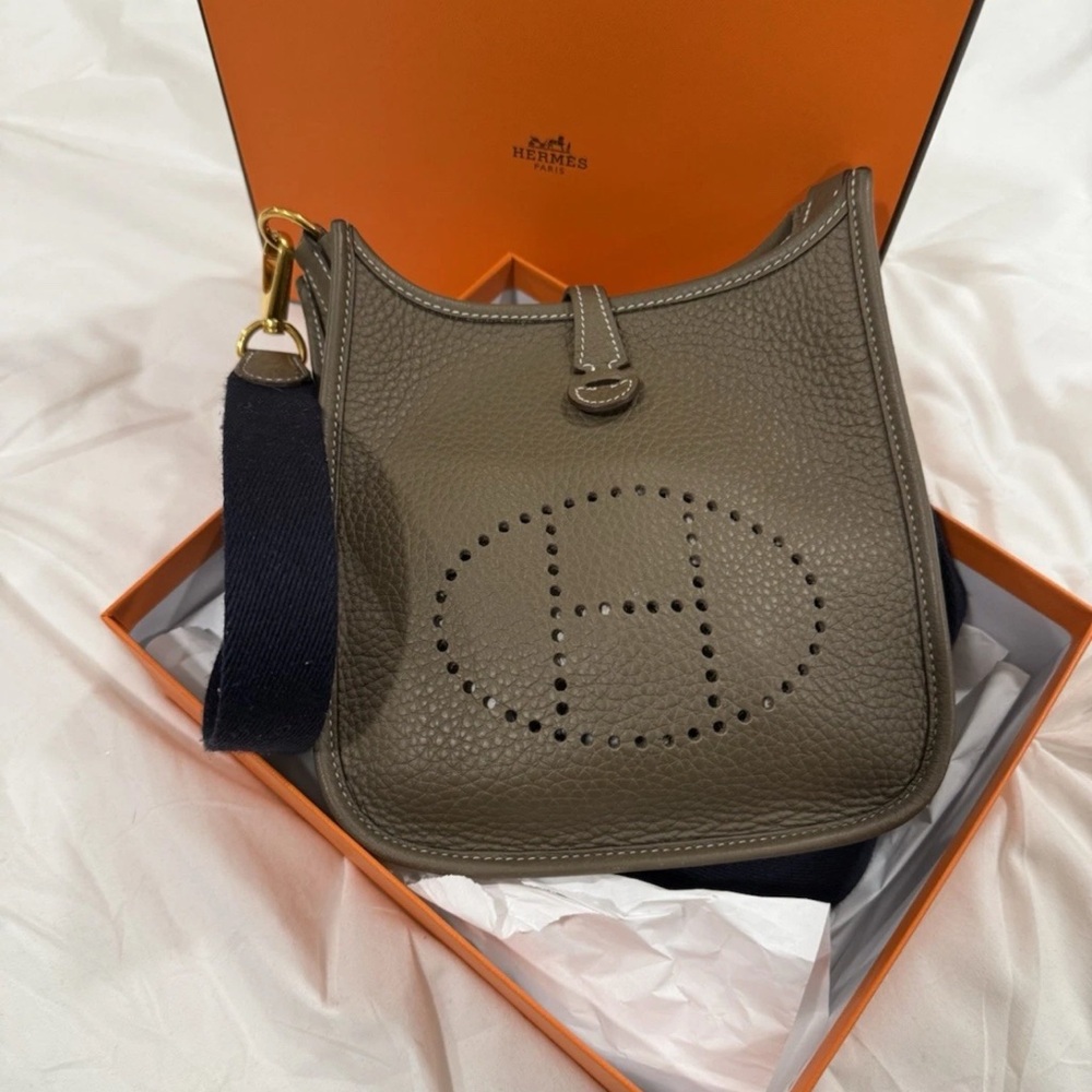 Hermes Evelyn mini Taupe Leather Crossbody Bag model tpm